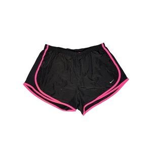 Nike Tempo Shorts in Black/Pink